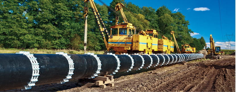 LNG Pipeline wuith heavy equipment